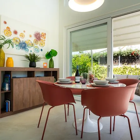 Villa Alice By Ortigiaapartments *