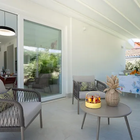 Alice By Ortigiaapartments Syrakus